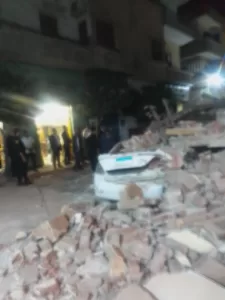 انهيار عقار من طابقين بالزقازيق دون إصابات وتلف 4 سيارات 18 - جريدة المساء