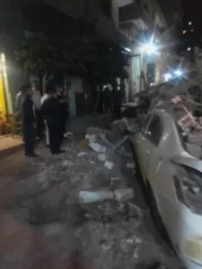 انهيار عقار من طابقين بالزقازيق دون إصابات وتلف 4 سيارات 20 - جريدة المساء