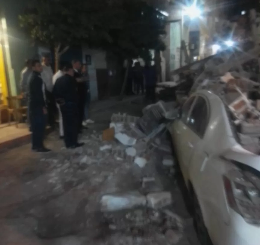 انهيار عقار من طابقين بالزقازيق دون إصابات وتلف 4 سيارات 16 - جريدة المساء