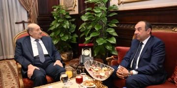 رئيس مجلس الشيوخ يستقبل وزير قطاع الأعمال العام 1 - جريدة المساء