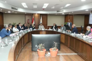 لقاء الثلاثاء الدوري مع المواطنين.. محافظ الجيزة يلتقي سكان أحياء الهرم وبولاق والوراق والدقي ومنشأة القناطر لبحث طلباتهم 19 - جريدة المساء