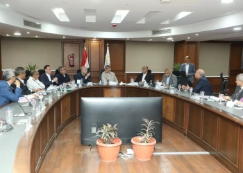 لقاء الثلاثاء الدوري مع المواطنين.. محافظ الجيزة يلتقي سكان أحياء الهرم وبولاق والوراق والدقي ومنشأة القناطر لبحث طلباتهم 22 - جريدة المساء