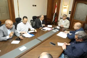 محافظ الجيزة يضع آليات تحسين كفاءة منظومة النظافة بالأحياء والمراكز 21 - جريدة المساء