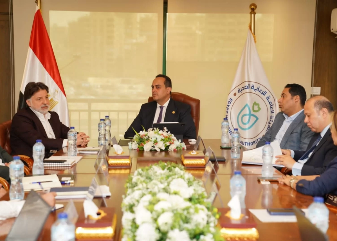 رئيس هيئة الرعاية الصحية: توقيع اتفاقية تعاون لتناقل الخبرات وتطوير الكفاءات الطبية والإدارية في خدمات التأهيل النفسي والإرشاد الصحي والتوعية المجتمعية بالتعاون مع مودست 18 - جريدة المساء رئيس هيئة الرعاية الصحية: توقيع اتفاقية تعاون لتناقل الخبرات وتطوير الكفاءات الطبية والإدارية في خدمات التأهيل النفسي والإرشاد الصحي والتوعية المجتمعية بالتعاون مع مودست 17 - جريدة المساء