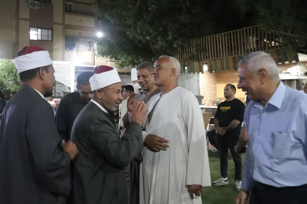 اللواء هشام الحلبى يستعرض تاريخ تحرير سيناء وجهود التنمية فى ندوة تثقيفية بنقادة 41 - جريدة المساء