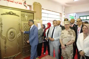 بالصور.. محافظ الجيزة يفتتح معرض "صنع بالتعليم الفني" بمدرسة إمبابة الصناعية للتأسيس العسكري 41 - جريدة المساء