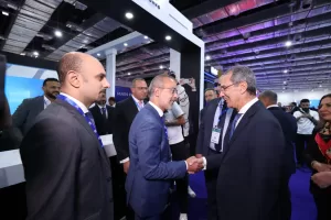 الدكتور/ عمرو طلعت وزير الاتصالات يفتتح فعاليات الدورة السابعة لقمة FDC Summit 23 - جريدة المساء