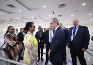 الدكتور/ عمرو طلعت وزير الاتصالات يفتتح فعاليات الدورة السابعة لقمة FDC Summit 19 - جريدة المساء