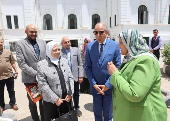 محافظ المنيا يكرم الأمهات المثاليات بالتعاون مع مؤسسة العربى لتنمية المجتمع 23 - جريدة المساء