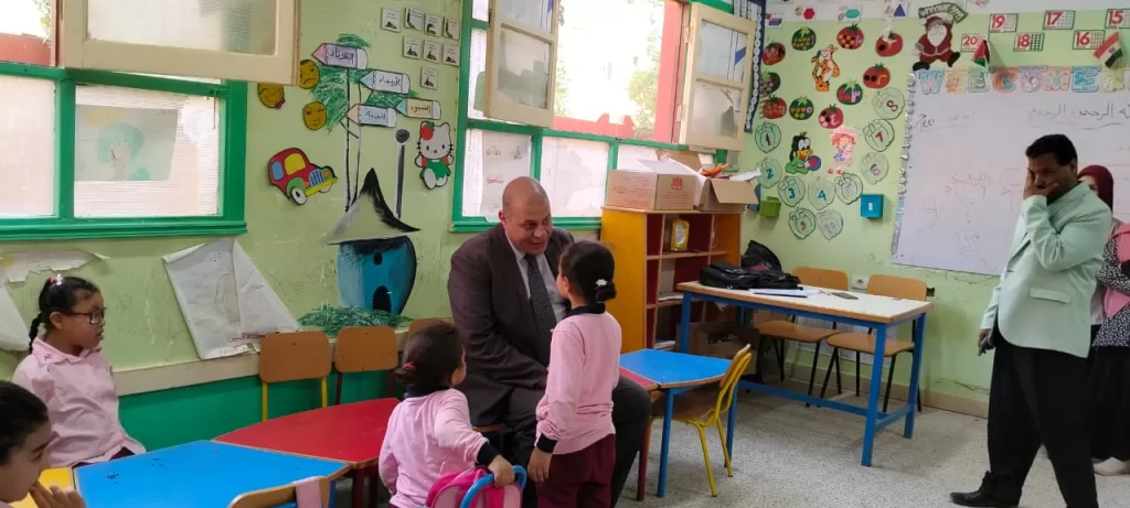 مدير تعليم قنا يتابع انتظام الدراسة بأبوتشت 71 - جريدة المساء