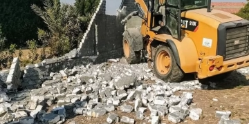 إزالة حالات تعد بالبناء المخالف علي الأراضي الزراعية ب٤ مدن في الجيزة 1 - جريدة المساء