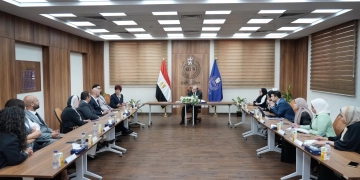 رئيس هيئة الدواء ناقش مع ممثلي شركات التجميل لتعزيز توافر الماركات العالمية لمستحضرات التجميل في السوق المصري 2 - جريدة المساء رئيس هيئة الدواء ناقش مع ممثلي شركات التجميل لتعزيز توافر الماركات العالمية لمستحضرات التجميل في السوق المصري 1 - جريدة المساء