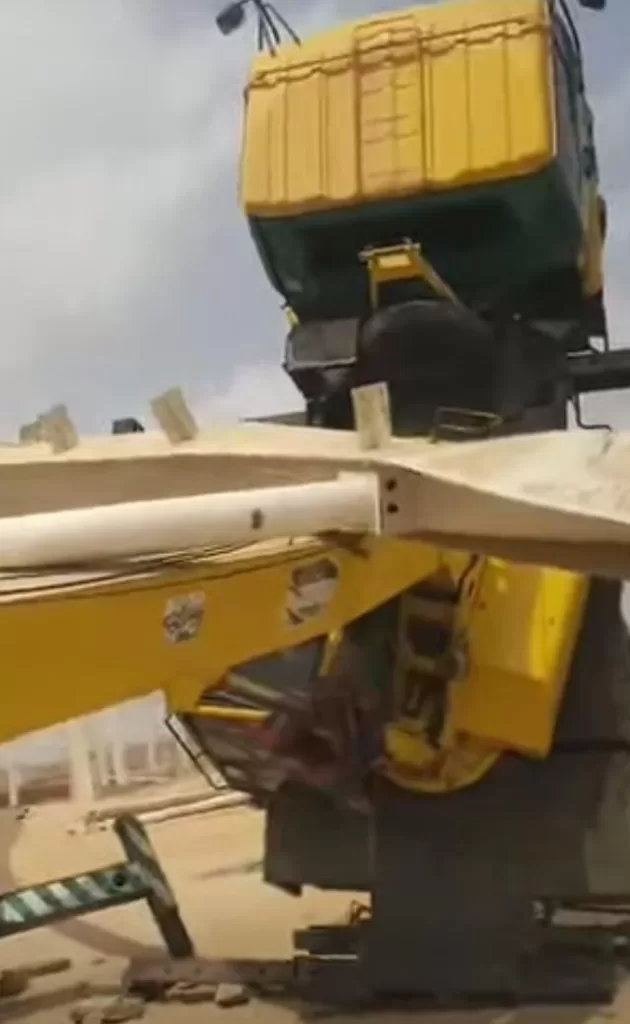 مصرع عاملين وإصابة آخرين فى انهيار سقف مصنع تحت الإنشاء.. ب "السادات منوفية"  30 - جريدة المساء