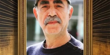 محمد عبدالعظيم يجسد شخصية "صوت الشنب" في عرض "شنب شرقي منقرض" 1 - جريدة المساء