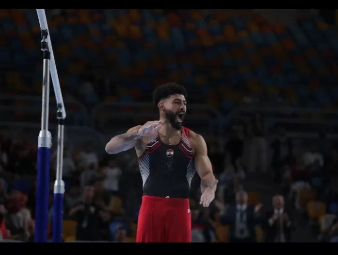 عمر العربي يتوج بذهبية كأس العالم للجمباز الفني على جهاز المتوازي 17 - جريدة المساء