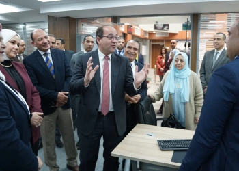 وزير المالية يتابع ميدانيًا.. تطبيق «حزمة التسهيلات» بالمراكز والمأموريات الضريبية 17 - جريدة المساء
