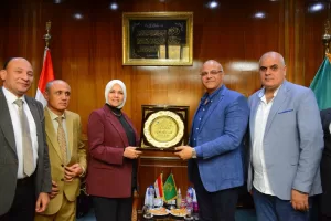 رشا عبدالعال تلتقى العاملين بمأمورية ضرائب بنها وممثلي المجتمع الضريبي بالقليوبية 17 - جريدة المساء