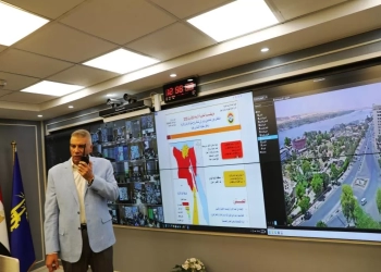 من داخل مركز السيطرة .. محافظ أسوان يتابع موقف الأحوال الجوية وحزمة الإجراءات التى تم إتخاذها .. وإستقرار الوضع بالمحافظة وإنتظام الملاحة النهرية وحركة المركبات على الطرق السريعة 27 - جريدة المساء