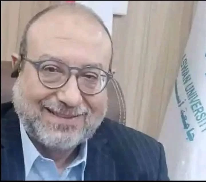 بعد نجاح العملية الجراحية.. رئيس جامعة أسوان يطمئن على المدير التنفيذي للمستشفيات الجامعية 15 - جريدة المساء