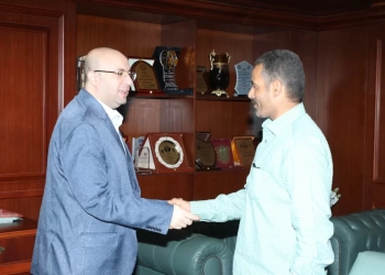 محافظ بني سويف: البطل"سعيد"نموذج للجدعنة والمعدن الأصيل للمصريين لمشاركته البطولية في عملية الإنقاذ بمخبز"آلى"تعرض لحريق. 30 - جريدة المساء