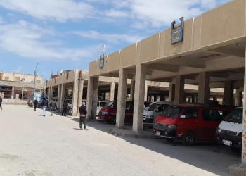 محافظ شمال سيناء يتابع انتظام العمل في مواقف السيارات ومحطات الوقود 33 - جريدة المساء