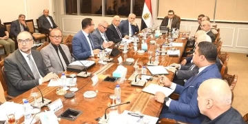 وزير الإسكان يتابع الأعمال الجارية بـ "كمبوند مزارين" بمدينة العلمين الجديدة 1 - جريدة المساء