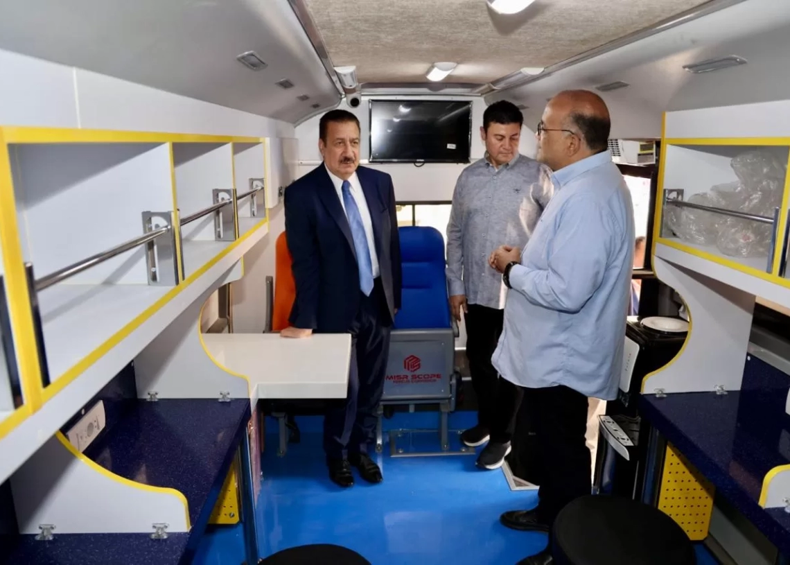 محافظ المنوفية يتفقد مكتبة مصر العامة المتنقلة.. لتقديم الخدمات الثقافية.. ويوجه بإعداد خطة تشغيل للارتقاء بالمستوى المعرفي لدى النشء والشباب 15 - جريدة المساء