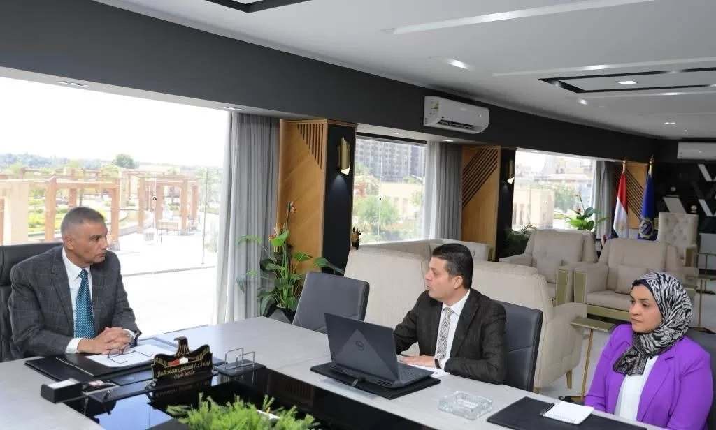محافظ أسوان يبحث مع صندوق مكافحة الإدمان تكثيف الجهود العلاجية والتوعوية بالمحافظة 19 - جريدة المساء