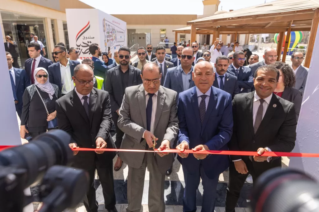 صندوق تحيا مصر يفتتح أسواق حضارية بالمقطم لنقل الباعة وتطوير بيئة التسوق 20 - جريدة المساء