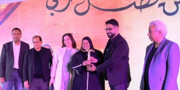 محافظ أسوان يقدم التهنئة لفرع المجلس القومى للمرأة لفوز سيدات أسوان فى مسابقة الأفلام ذات الأثر ضمن الدورة التاسعة لمهرجان أفلام المرأة .. 1 - جريدة المساء