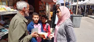 "مكتبة على الرصيف".. مبادرة شعبية في قلب الدخيلة تشعل شغف القراءة بدعم من حي العجمي 31 - جريدة المساء