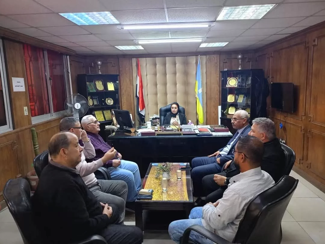 التواصل الفعّال لحل مشكلات جبانات الدخيلة.. رئيس حي العجمي تلتقي بالمواطنين لإيجاد حلول عملية 19 - جريدة المساء