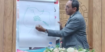 محافظ قنا يوجه رؤساء المدن بفتح قنوات التواصل المباشر مع المواطنين 1 - جريدة المساء