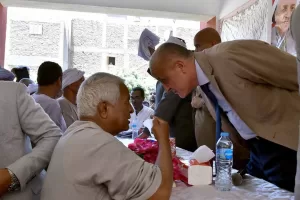 في أول لقاء جماهيري من نوعه بالعشي.. محافظ الأقصر يستجيب لمطالب الأهالي.. صرف صحي وإنارة ورصف طرق ونقطة إسعاف ومعهد أزهري 28 - جريدة المساء في أول لقاء جماهيري من نوعه بالعشي.. محافظ الأقصر يستجيب لمطالب الأهالي.. صرف صحي وإنارة ورصف طرق ونقطة إسعاف ومعهد أزهري 27 - جريدة المساء