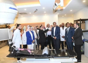 بتكلفه 85 مليون جنيه .. محافظ قنا يفتتح مبنى امتداد مركز الأورام الجديد للعلاج الإشعاعي 15 - جريدة المساء