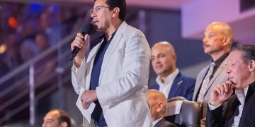 "الشعب الجمهوري" يكرم 26 أما مثالية و500 من خريجي مبادرة الذكاء الاصطناعي ويهدي 280 رحلة عمرة للفائزين في البرنامج الديني 2 - جريدة المساء "الشعب الجمهوري" يكرم 26 أما مثالية و500 من خريجي مبادرة الذكاء الاصطناعي ويهدي 280 رحلة عمرة للفائزين في البرنامج الديني 1 - جريدة المساء