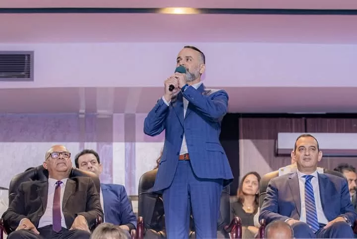 "الشعب الجمهوري" يكرم 26 أما مثالية و500 من خريجي مبادرة الذكاء الاصطناعي ويهدي 280 رحلة عمرة للفائزين في البرنامج الديني 35 - جريدة المساء