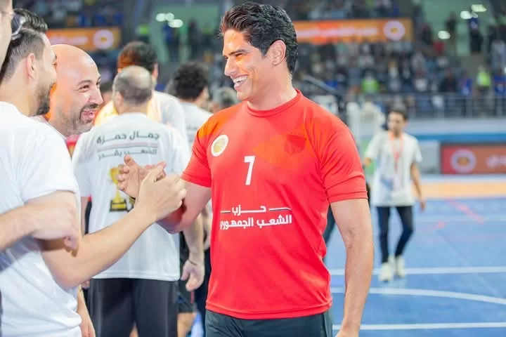 "الشعب الجمهوري" يكرم 26 أما مثالية و500 من خريجي مبادرة الذكاء الاصطناعي ويهدي 280 رحلة عمرة للفائزين في البرنامج الديني 55 - جريدة المساء