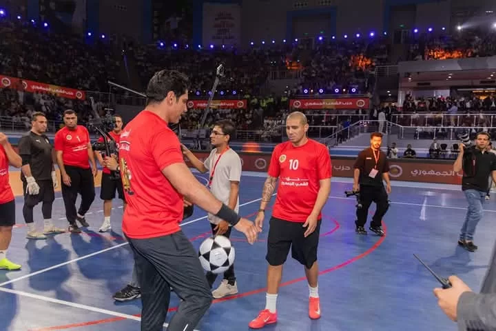 "الشعب الجمهوري" يكرم 26 أما مثالية و500 من خريجي مبادرة الذكاء الاصطناعي ويهدي 280 رحلة عمرة للفائزين في البرنامج الديني 51 - جريدة المساء