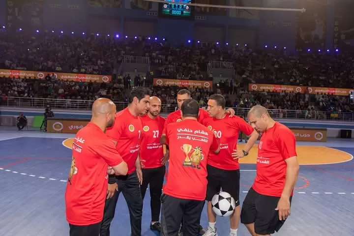 "الشعب الجمهوري" يكرم 26 أما مثالية و500 من خريجي مبادرة الذكاء الاصطناعي ويهدي 280 رحلة عمرة للفائزين في البرنامج الديني 61 - جريدة المساء