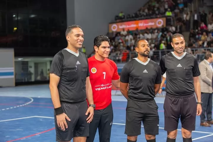 "الشعب الجمهوري" يكرم 26 أما مثالية و500 من خريجي مبادرة الذكاء الاصطناعي ويهدي 280 رحلة عمرة للفائزين في البرنامج الديني 71 - جريدة المساء