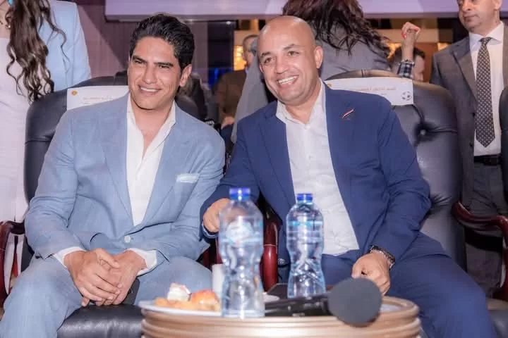 "الشعب الجمهوري" يكرم 26 أما مثالية و500 من خريجي مبادرة الذكاء الاصطناعي ويهدي 280 رحلة عمرة للفائزين في البرنامج الديني 77 - جريدة المساء