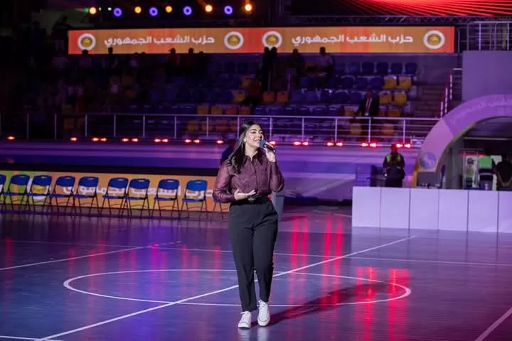 "الشعب الجمهوري" يكرم 26 أما مثالية و500 من خريجي مبادرة الذكاء الاصطناعي ويهدي 280 رحلة عمرة للفائزين في البرنامج الديني 101 - جريدة المساء