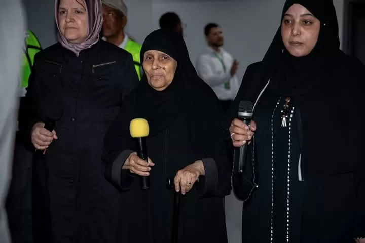 "الشعب الجمهوري" يكرم 26 أما مثالية و500 من خريجي مبادرة الذكاء الاصطناعي ويهدي 280 رحلة عمرة للفائزين في البرنامج الديني 109 - جريدة المساء