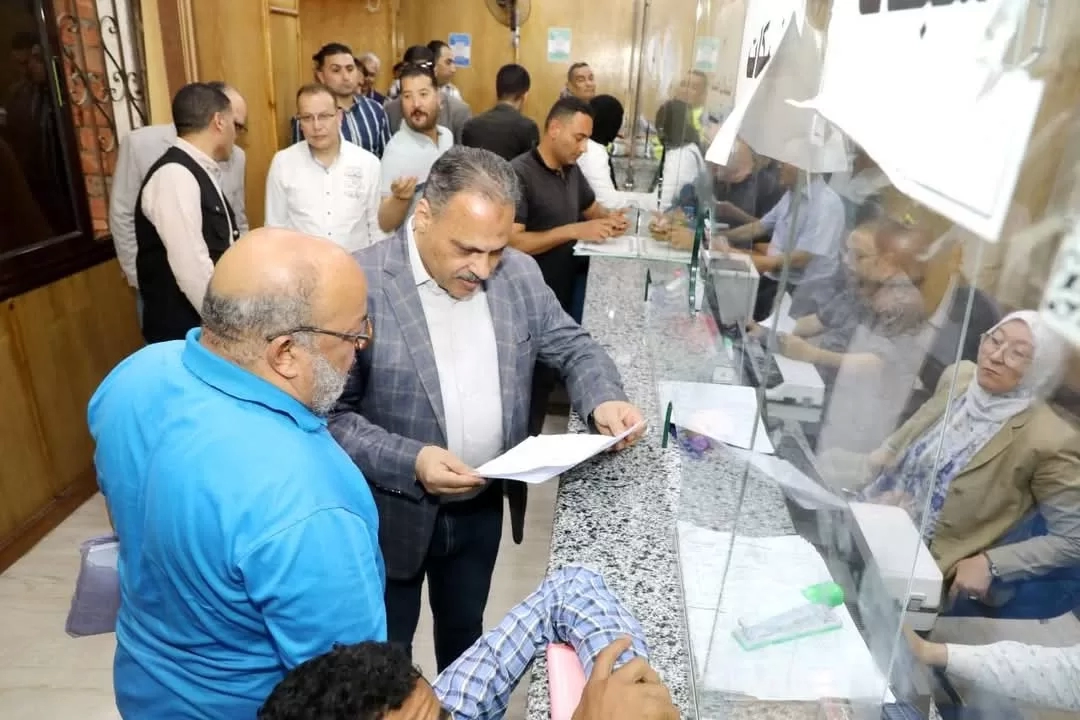 محافظ الشرقية يتفقد المركز التكنولوجي ومحيط الديوان العام.. تشديد على سرعة إنهاء طلبات التصالح وتحقيق سيولة مرورية ونظافة حضارية 19 - جريدة المساء