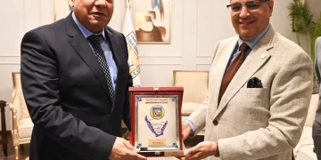 تعاون مشترك بين كهرباء القناة ومحافظة جنوب سيناء لدعم التنمية الشاملة 1 - جريدة المساء