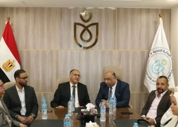 وفد من جامعة جنوب الوادي يزور فرع هيئة الرعاية الصحية بالأقصر 17 - جريدة المساء