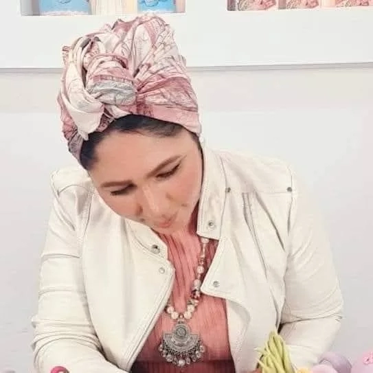 قصة نجاح الشيف زينب الشرقاوي مصممة الكيك وعضو لجنة التحكيم بمسابقة مصر الدولية للطهاة 19 - جريدة المساء