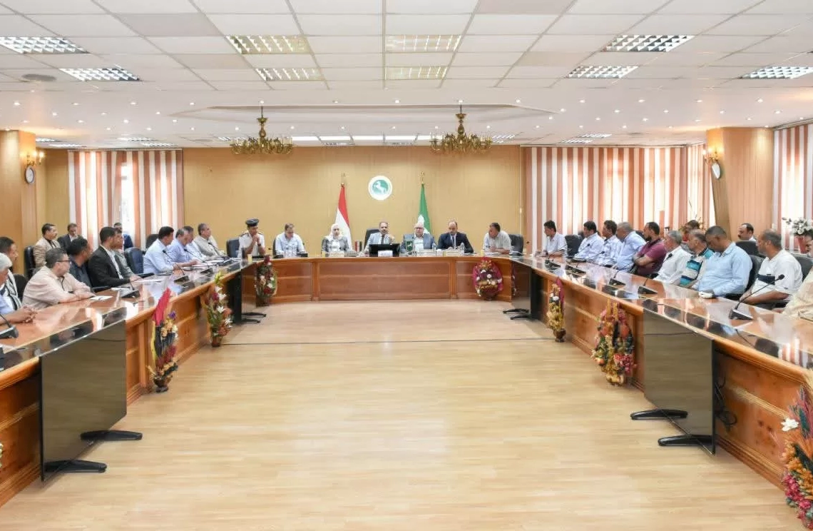 محافظ الشرقية: "لا تهاون في عودة الانضباط.. وجهود مكثفة لرفع الإشغالات وتحسين خدمات المواطنين" 19 - جريدة المساء