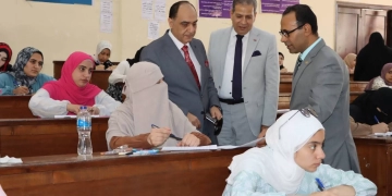 نائب رئيس جامعة الزقازيق للدراسات العليا والبحوث يتفقد امتحانات "تربية نوعية" ويؤكد استمرار دعم الباحثين 1 - جريدة المساء